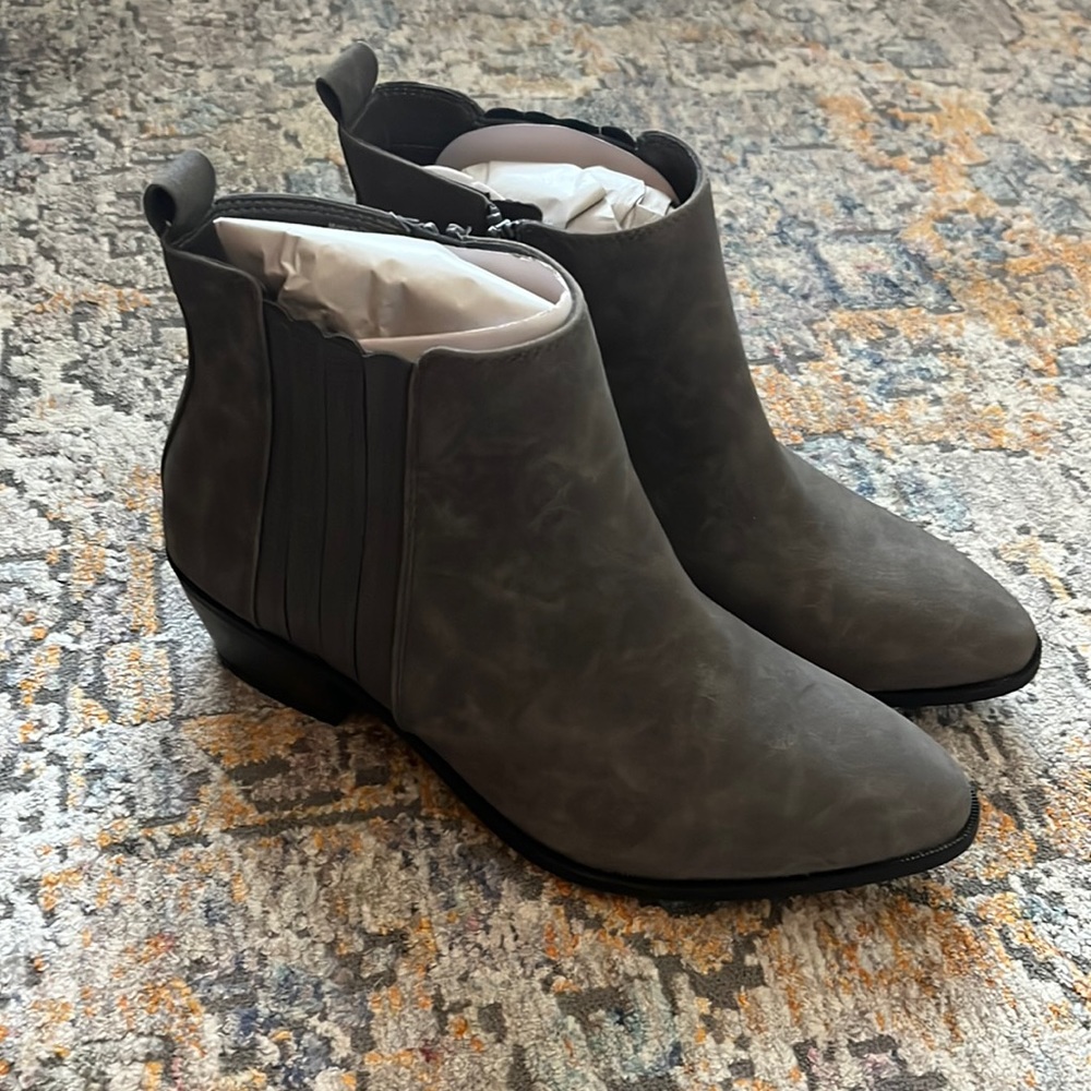 Market & Spruce Ankle Boots